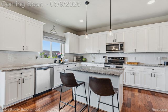 20620 Misty Brook Court, Macomb Township, MI 48044