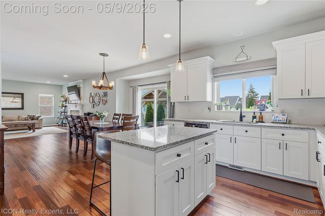 20620 Misty Brook Court, Macomb Township, MI 48044
