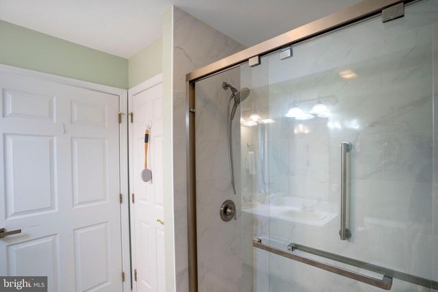 354 VILLAGE HEIGHTS DR, State College, PA 16801