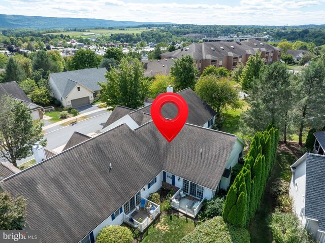 354 VILLAGE HEIGHTS DR, State College, PA 16801