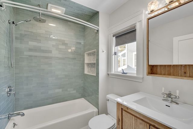 10 Dexter Rd, Lexington, MA 02420