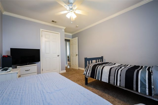 6371 Fitzhugh Dr, Corpus Christi, TX 78414
