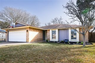 6371 Fitzhugh Dr, Corpus Christi, TX 78414
