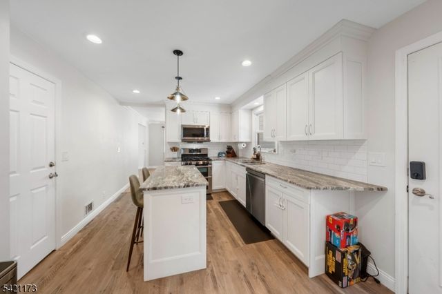 558 Schuyler Way, Union Twp., NJ 07083