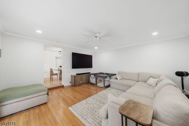558 Schuyler Way, Union Twp., NJ 07083