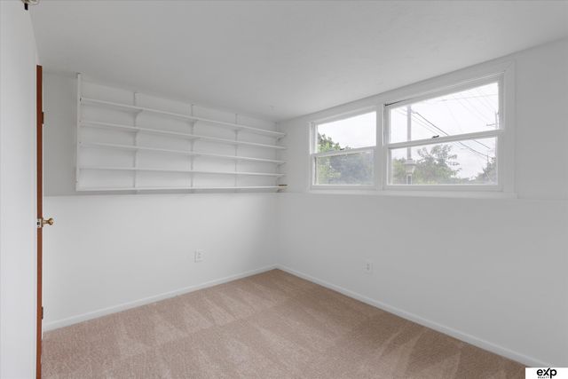 6901 S 78th Street, La Vista, NE 68128