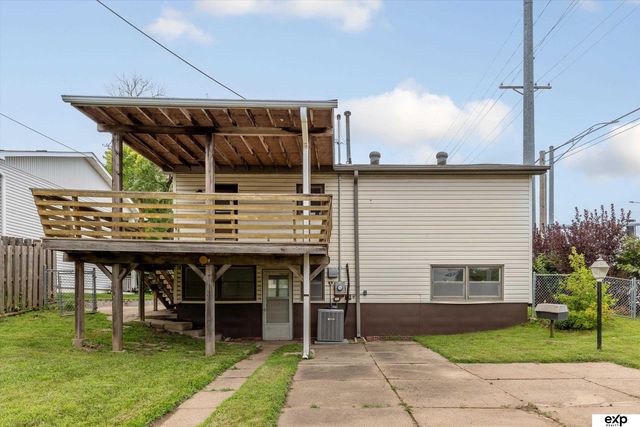 6901 S 78th Street, La Vista, NE 68128