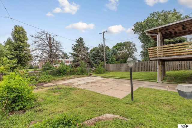 6901 S 78th Street, La Vista, NE 68128