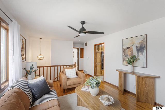 6901 S 78th Street, La Vista, NE 68128