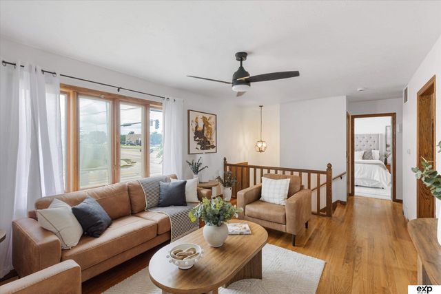 6901 S 78th Street, La Vista, NE 68128