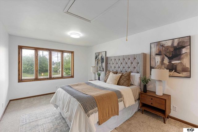 6901 S 78th Street, La Vista, NE 68128