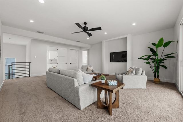 597 BUTTONWOOD DRIVE, Longboat Key, FL 34228