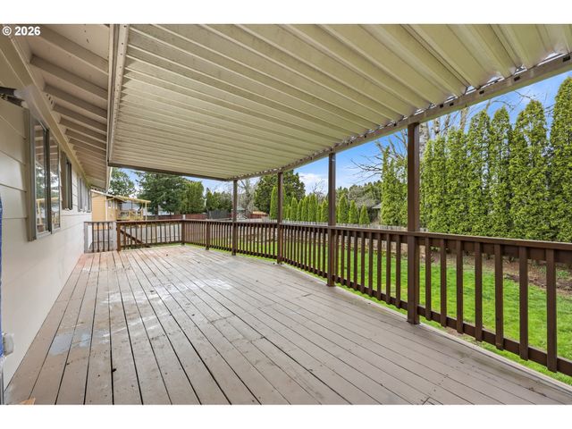 205 Se OLVERA Ave, Gresham, OR 97080