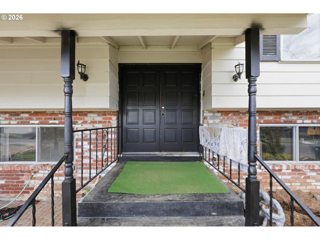 205 Se OLVERA Ave, Gresham, OR 97080