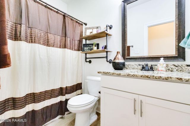 113 Bowen Lane, Broussard, LA 70518
