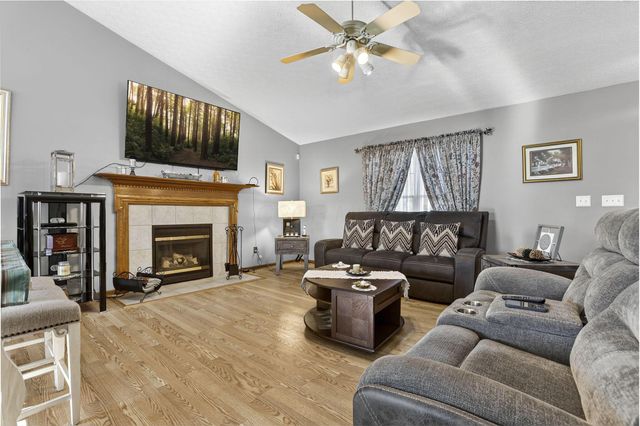 562 Allis PIace E, Reynoldsburg, OH 43068