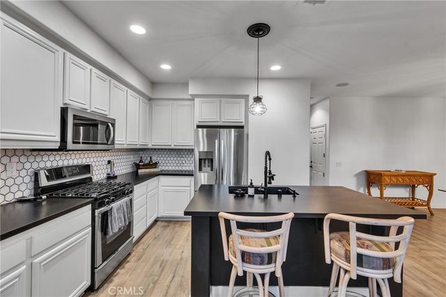 40083 Annapolis Drive, Temecula, CA 92591