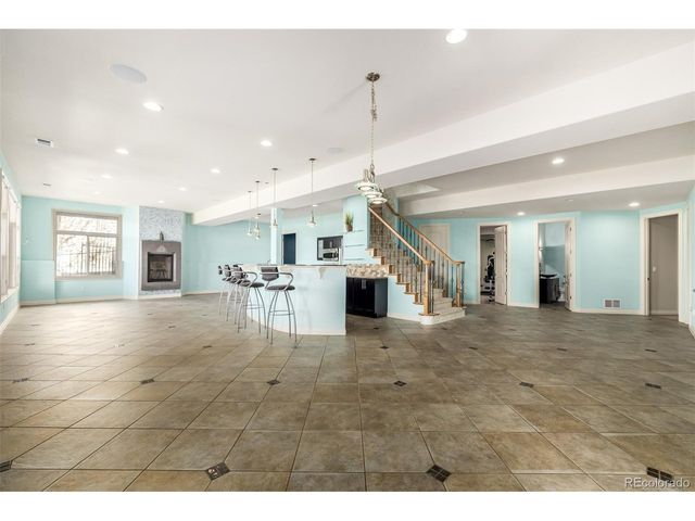 6615 S Quemoy Cir, Aurora, CO 80016