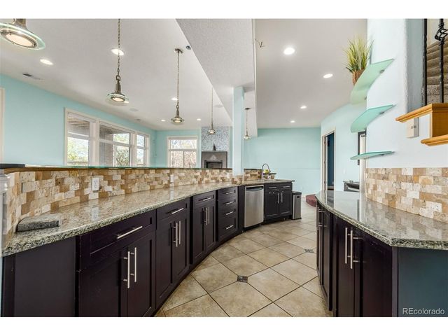 6615 S Quemoy Cir, Aurora, CO 80016