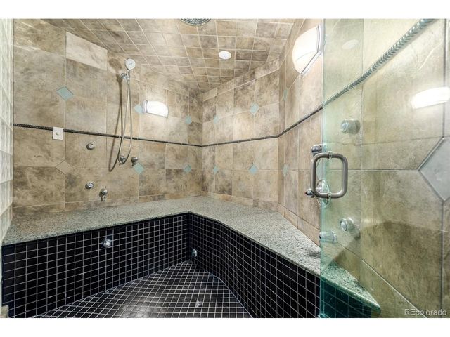 6615 S Quemoy Cir, Aurora, CO 80016