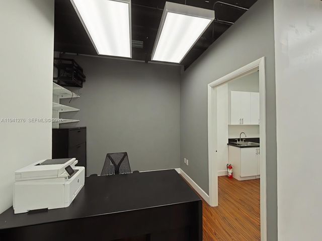 1607 Ponce De Leon Blvd 201, Coral Gables, FL 33134