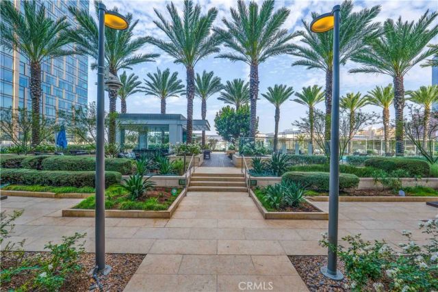 877 Francisco 517, Los Angeles, CA 90017