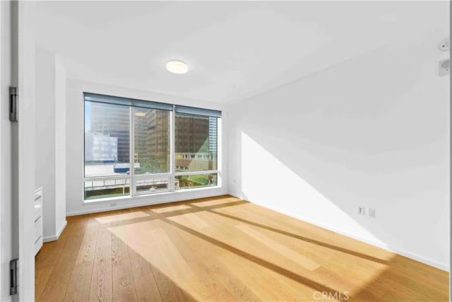 877 Francisco 517, Los Angeles, CA 90017