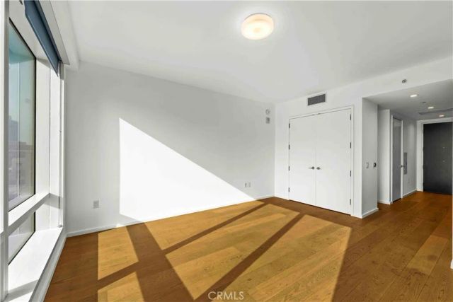 877 Francisco 517, Los Angeles, CA 90017