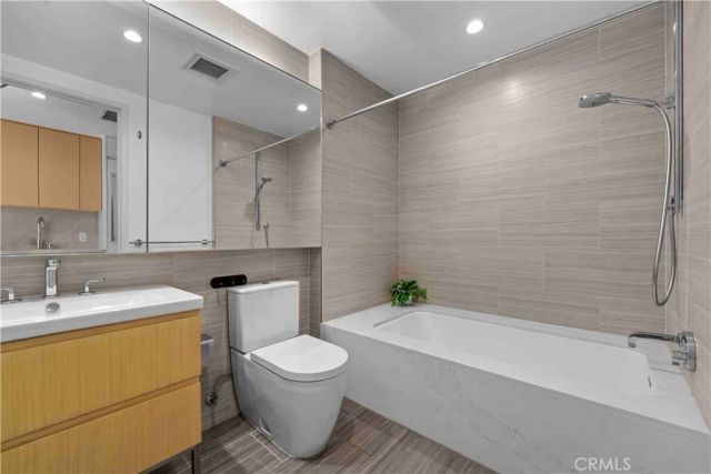 877 Francisco 517, Los Angeles, CA 90017