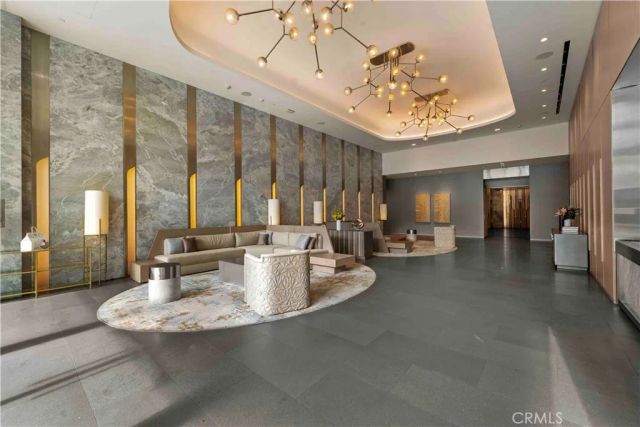 877 Francisco 517, Los Angeles, CA 90017