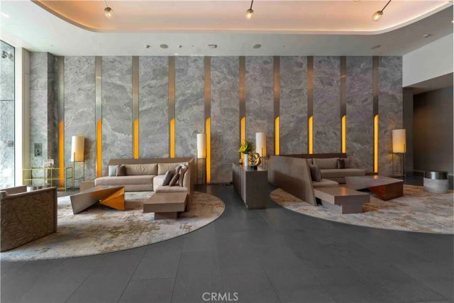 877 Francisco 517, Los Angeles, CA 90017