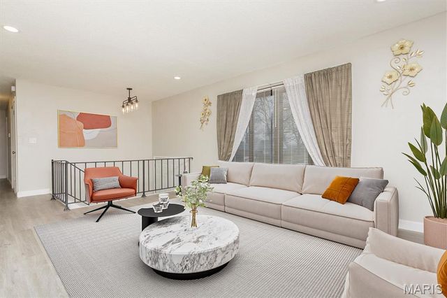 2345 Derhake Road, Florissant, MO 63033