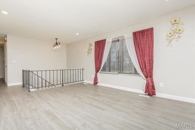 2345 Derhake Road, Florissant, MO 63033