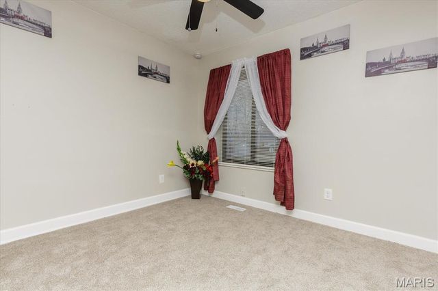 2345 Derhake Road, Florissant, MO 63033