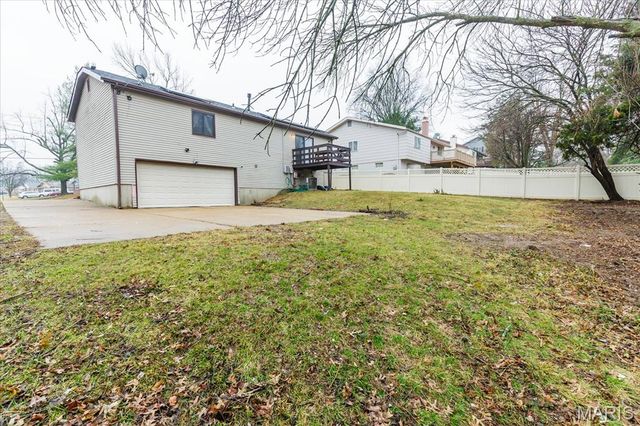 2345 Derhake Road, Florissant, MO 63033