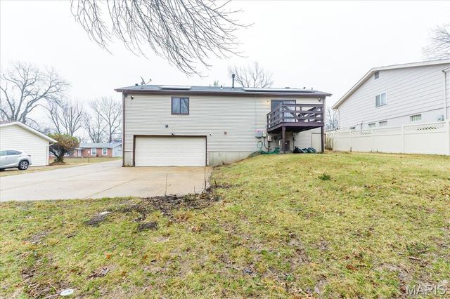 2345 Derhake Road, Florissant, MO 63033
