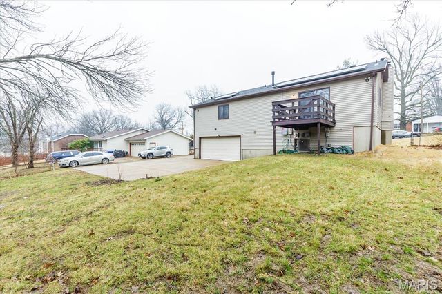 2345 Derhake Road, Florissant, MO 63033