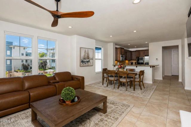 1538 Seabridge Lane, Oxnard, CA 93035