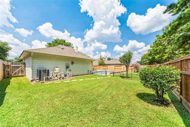 10906 Silverado Trace Drive, Houston, TX 77095
