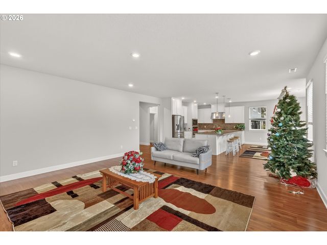 5064 Se 82ND Ave, Hillsboro, OR 97123