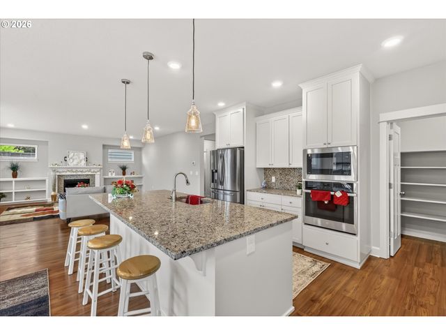 5064 Se 82ND Ave, Hillsboro, OR 97123