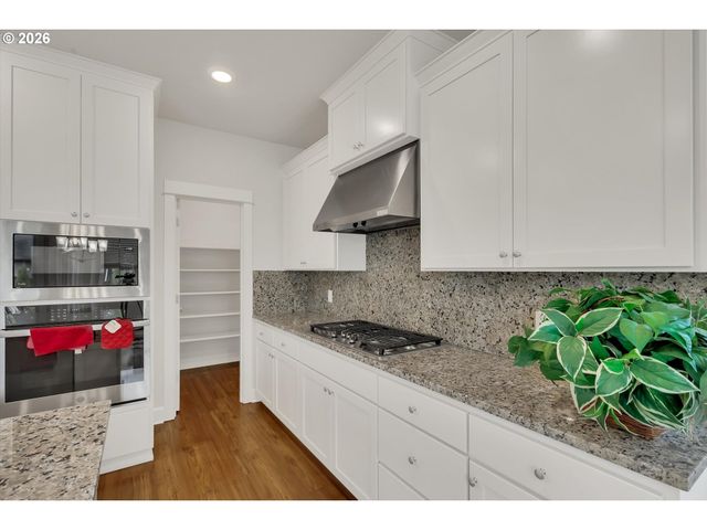 5064 Se 82ND Ave, Hillsboro, OR 97123