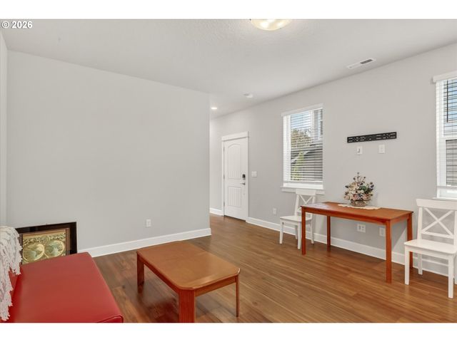 5064 Se 82ND Ave, Hillsboro, OR 97123