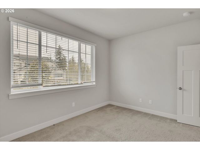 5064 Se 82ND Ave, Hillsboro, OR 97123