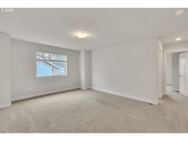 5064 Se 82ND Ave, Hillsboro, OR 97123