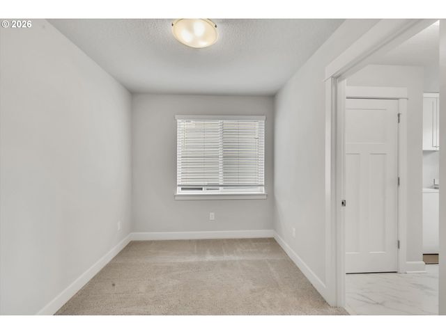 5064 Se 82ND Ave, Hillsboro, OR 97123