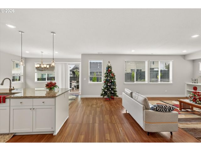 5064 Se 82ND Ave, Hillsboro, OR 97123