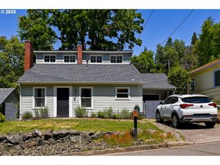 1442 Se LANE Ave, Roseburg, OR 97470
