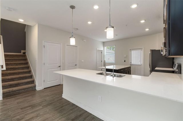 11633 FICTION AVENUE, Orlando, FL 32832