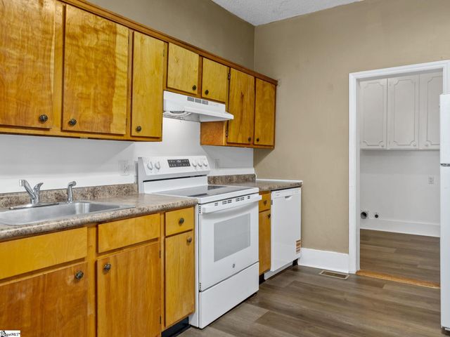 8149 Hill Street, Boiling Springs, SC 29316
